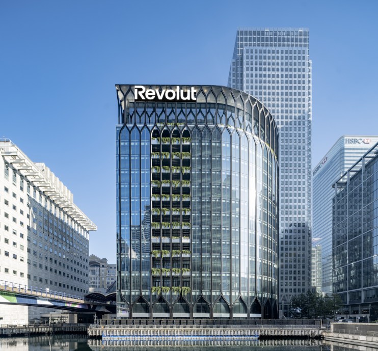 Revolut to move headquarters to heart of Canary Wharf as it awaits UK banking licence