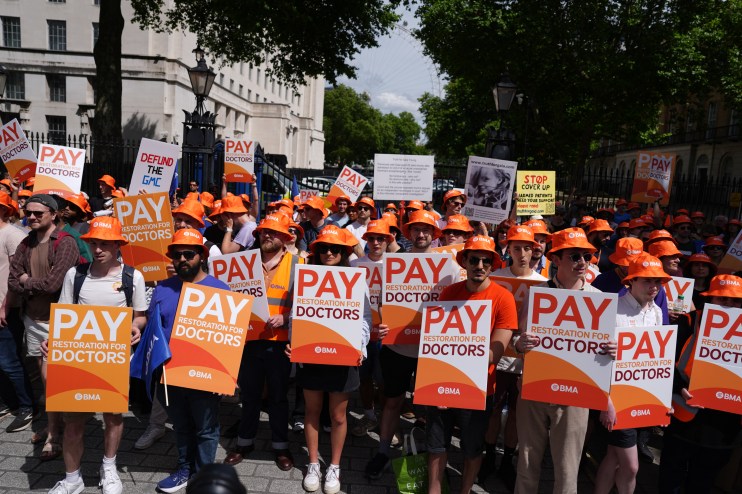 NHS leader warns of widespread disruption as doctors continue strike