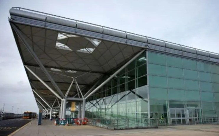 Stansted owner mulls swoop for £1.3bn airports group