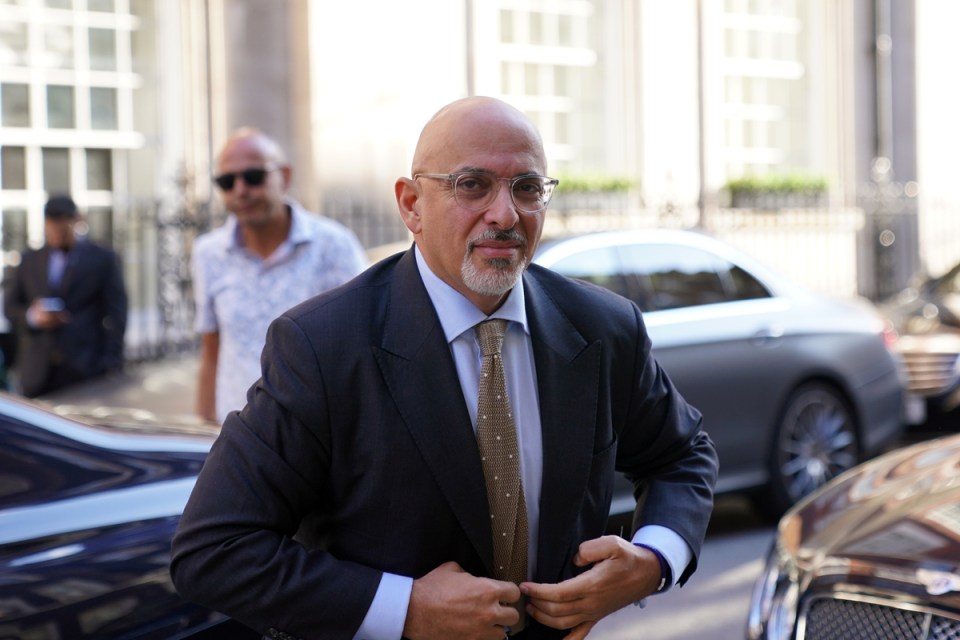 Telegraph sale: Former chancellor Nadhim Zahawi hunts backers for £600m bid