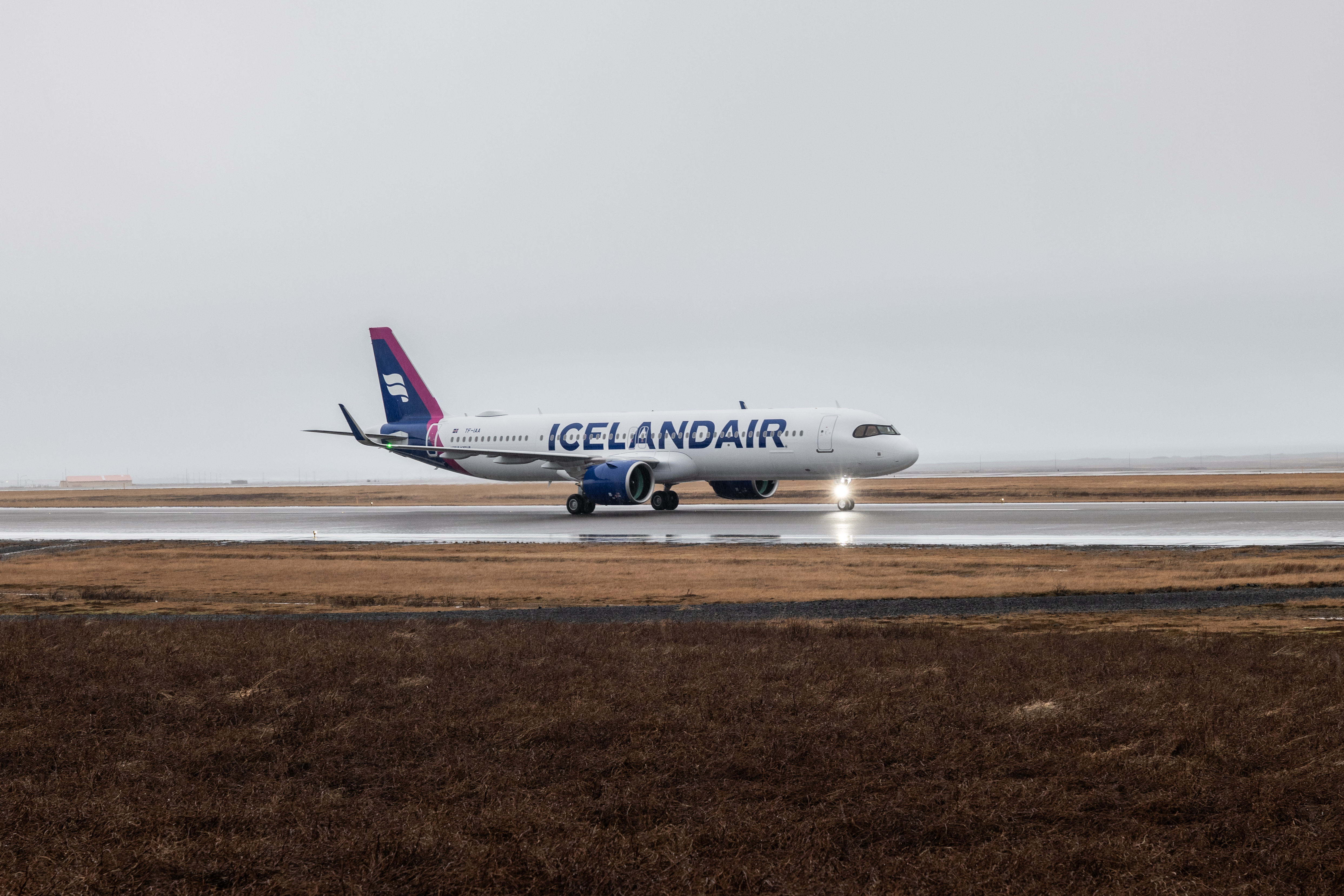 Airlines battle for a slice of the Arctic – who stands to gain?